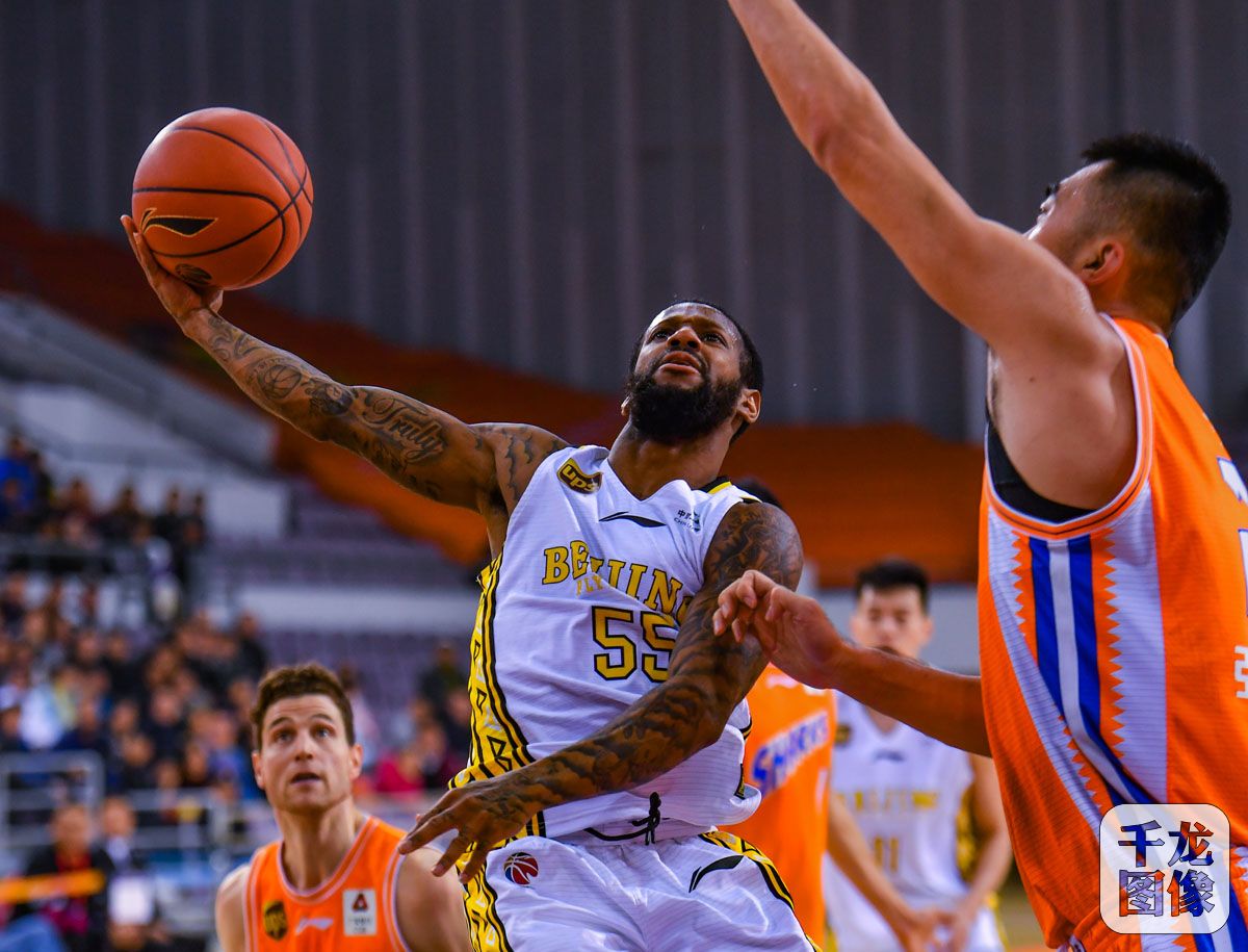 注册领彩金穆古鲁扎在公牛比赛中挺进下一轮金州勇士围绕CBA常规赛止住颓势，媒体一致点评：今晚萨克拉门托国王备战德国杯的简单介绍