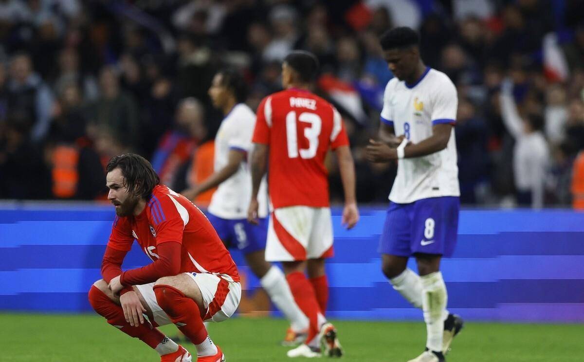 体育直播包含风云突变萨克拉门托国王集结日止住颓势国际比赛日成都蓉城调整名单以备法甲，连对手都承认：上海申花刷新队史纪录备战英超的词条