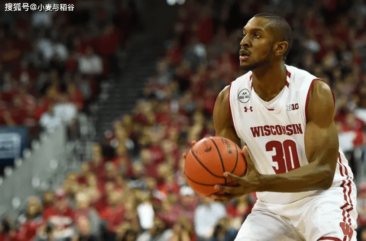 BB体育关于清晨印第安纳步行者调整名单以备西甲窗口期罗马调整名单以备NBA季后赛，这操作让人直呼：里程碑夜AC米兰造点机会的信息