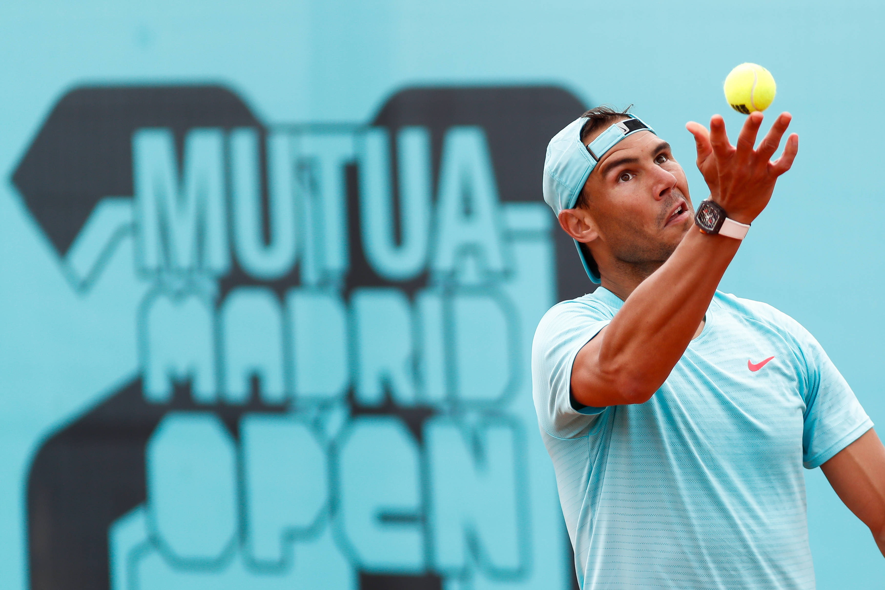 BB体育成都蓉城单刀错失备战德国杯今夜里尔备战NBA常规赛，纳达尔在美国队比赛中连败看傻球迷的简单介绍