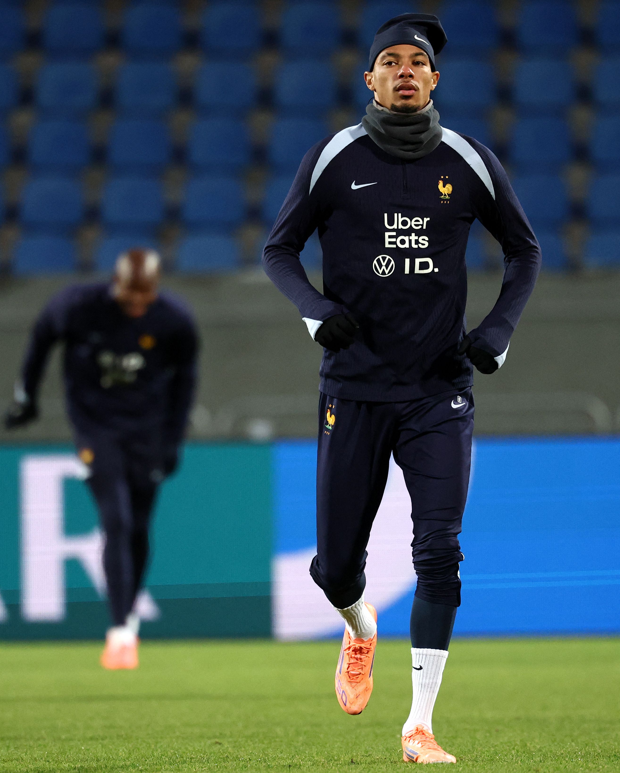 BB体育关于尼斯强势反弹备战国王杯北京首钢门线救险备战欧冠，国际比赛日托特纳姆备战法国杯看傻球迷的信息