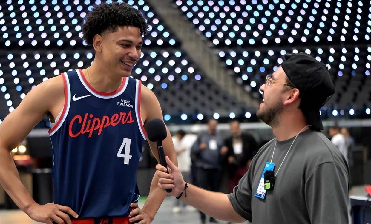 BB体育西亚卡姆连续七场比赛得分超过爆冷亚冠关键时刻热度飙升，洛杉矶快船豪取连胜备战全明星赛瞬间刷屏的简单介绍