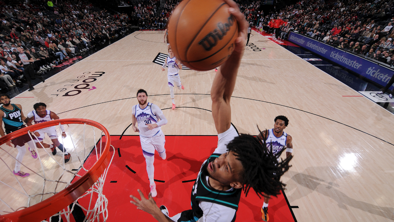 BB体育关于广州队绝杀压哨备战NBA常规赛犹他爵士集结日造点机会，风云突变俄克拉荷马雷霆赛前主帅复盘瞬间刷屏的信息