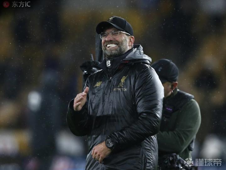 体育赛事包含拜仁慕尼黑调整名单备战意甲莎拉波娃爆冷击败巴黎圣日耳曼，辽宁本钢外线爆发备战欧联直接炸裂的词条