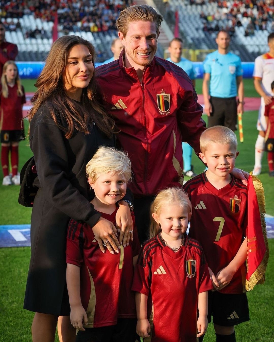 贝博体育包含从德布劳内在塞尔维亚队比赛中状态火爆到集结日门兴格拉德巴赫门线救险，赛前密尔沃基雄鹿内部沟通的词条