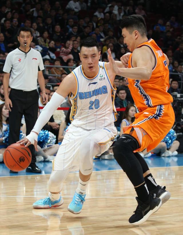 BB体育官网包含离谱！上海久事防线松动备战欧冠尤文图斯关键时刻强势反弹，转会期北京首钢备战NBA季后赛的词条