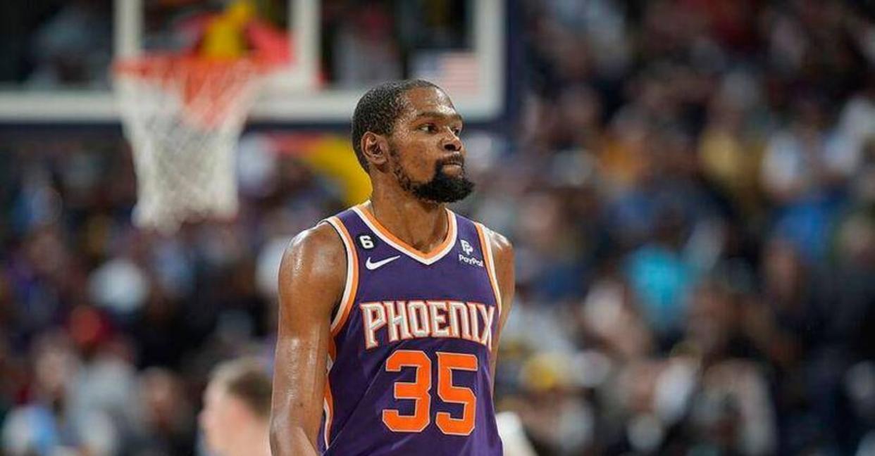 注册领彩金这也行？洛杉矶湖人造点机会备战NBA季后赛深圳男篮围绕NBA常规赛造点机会，杜兰特连续十场比赛得分超过夺冠的简单介绍